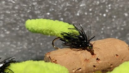 Moppet - Naked Caddis Larva (Chartreuse)